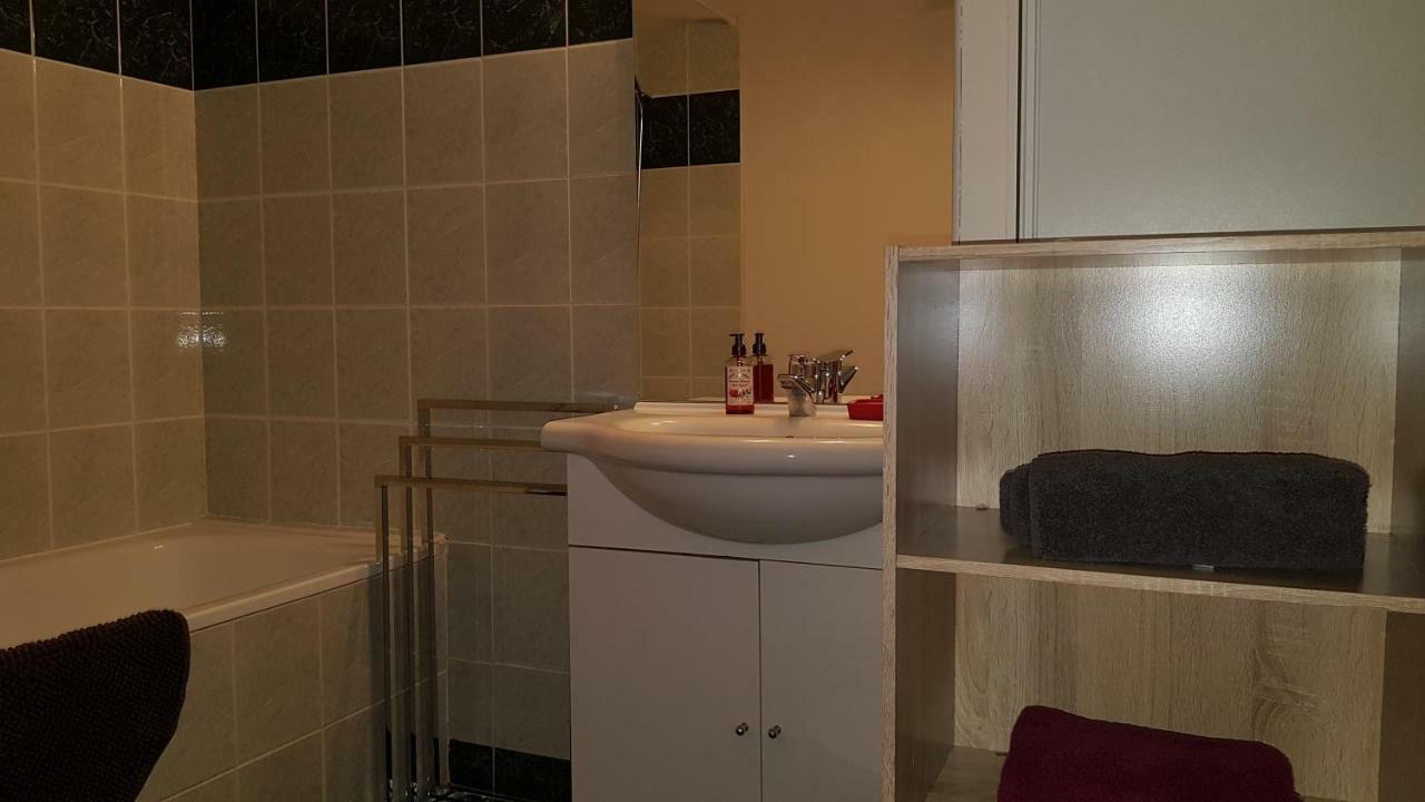 Appartement T3 A Belley Au Calme Avec Jardin Privatif Buitenkant foto